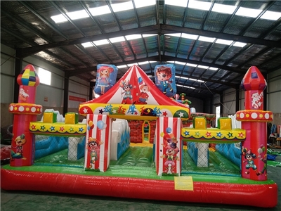 智勇大沖關(guān) 大型陸地充氣城堡如何引爆親子娛樂與商業(yè)營銷新浪潮